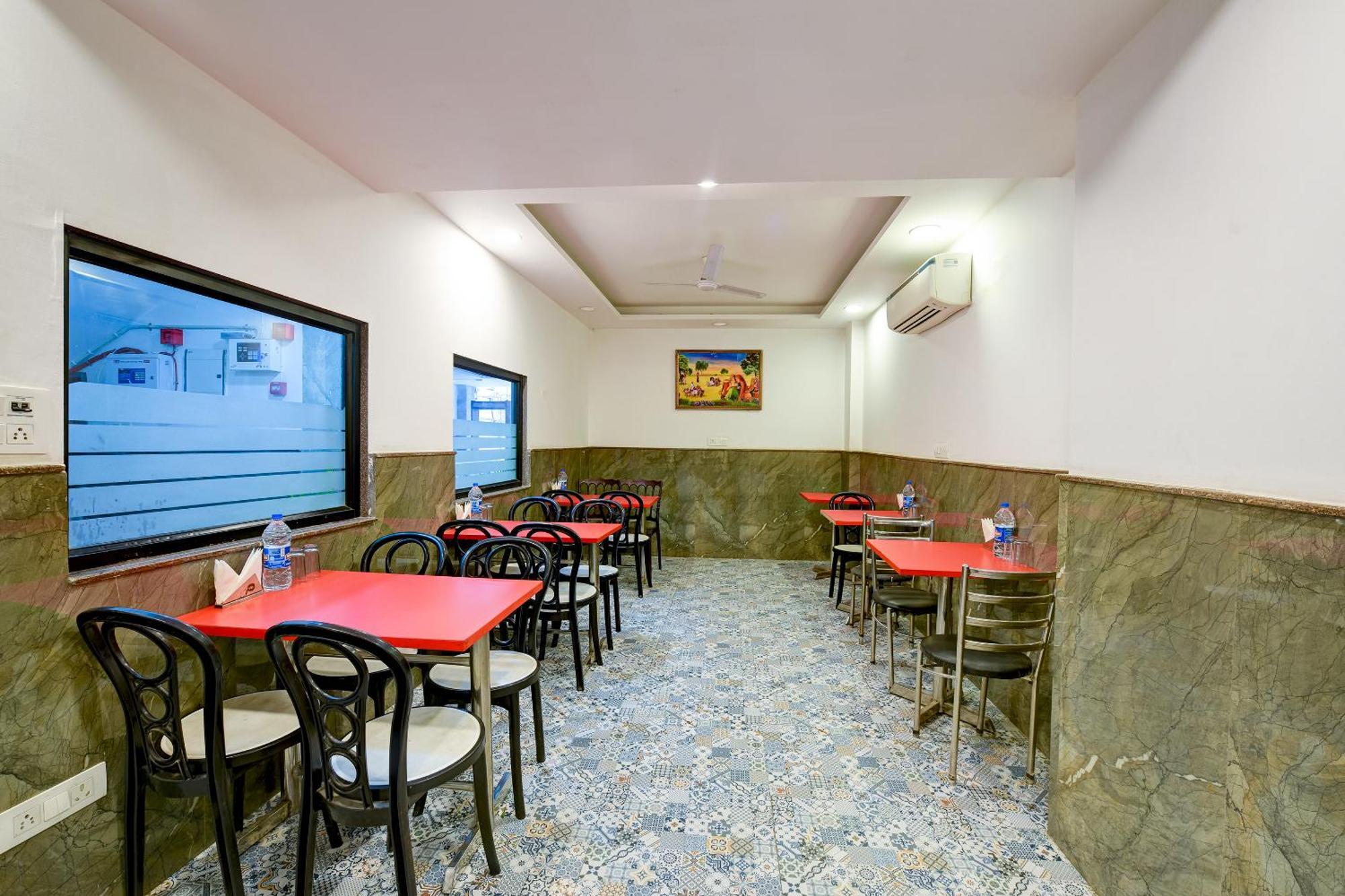 Glory Inn Near Delhi International Airport نيودلهي المظهر الخارجي الصورة