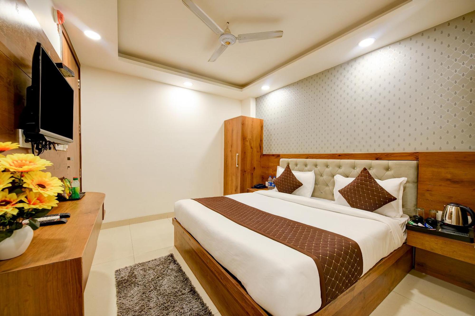 Glory Inn Near Delhi International Airport نيودلهي المظهر الخارجي الصورة