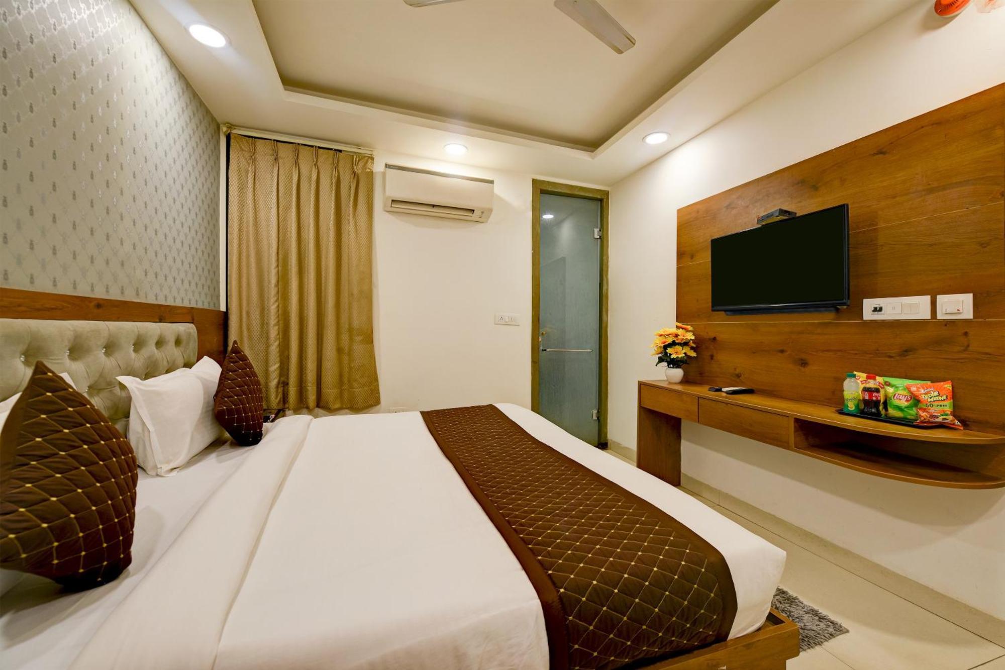 Glory Inn Near Delhi International Airport نيودلهي المظهر الخارجي الصورة